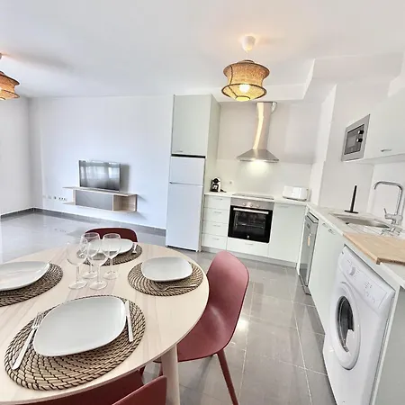 Dragos 208 アパート